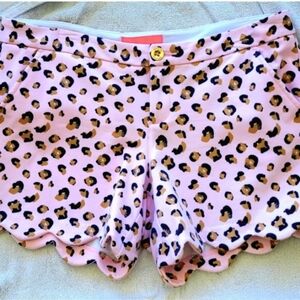 Lilly pulitzer buttercup knit shorts Seeing Spots Leopard 🐆 size 10